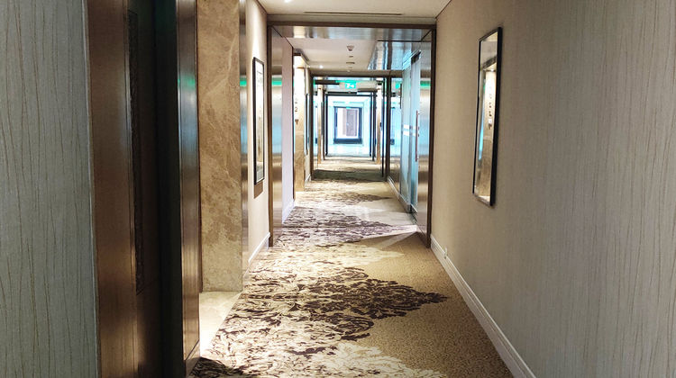 Crowne Plaza New Delhi Okhla Lobby