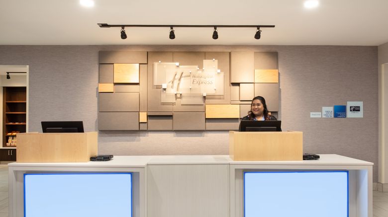 <b>Holiday Inn Express & Stes Lincoln City Lobby</b>. Images powered by <a href="https://www.leonardoworldwide.com/" title="Leonardo Worldwide" target="_blank">Leonardo</a>.