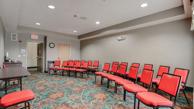 <b>Holiday Inn Express & Suites St. Cloud Meeting</b>. Images powered by <a href="https://www.leonardoworldwide.com/" title="Leonardo Worldwide" target="_blank">Leonardo</a>.