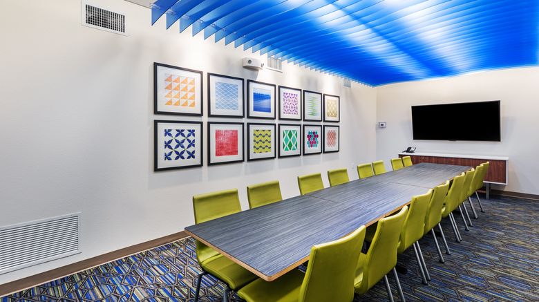<b>Holiday Inn Express Suites Junction Meeting</b>. Images powered by <a href="https://www.leonardoworldwide.com/" title="Leonardo Worldwide" target="_blank">Leonardo</a>.