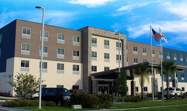 Holiday Inn Express & Suites W-I295 &I10 Exterior