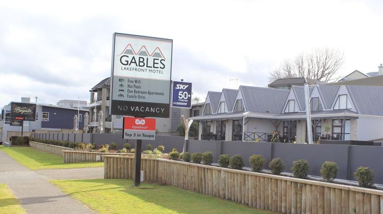 <b>Gables Lakefront Motel Exterior</b>. Images powered by <a href="https://www.leonardoworldwide.com/" title="Leonardo Worldwide" target="_blank">Leonardo</a>.