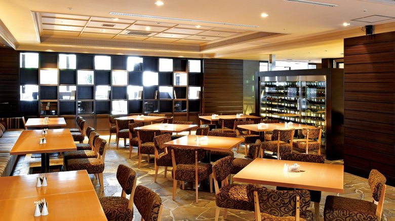 <b>ANA Crowne Plaza Nagasaki Gloverhill Restaurant</b>. Images powered by <a href="https://www.leonardoworldwide.com/" title="Leonardo Worldwide" target="_blank">Leonardo</a>.