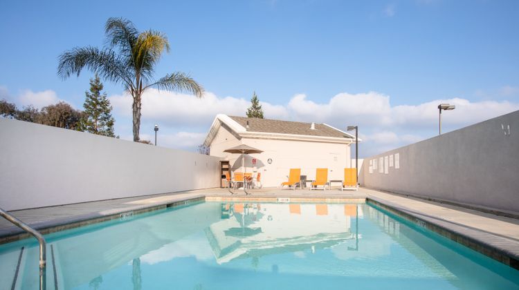 Holiday Inn Express Hotel & Suites Pool
