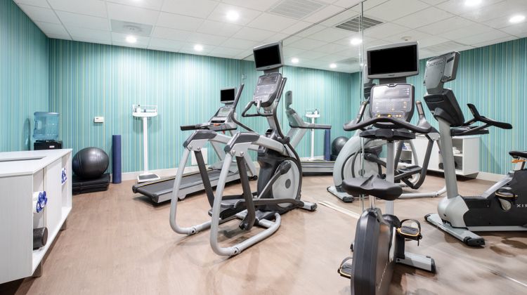Holiday Inn Express Hotel & Suites Health Club