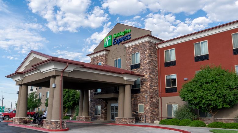 <b>Holiday Inn Express Hotel & Suites Exterior</b>. Images powered by <a href="https://www.leonardoworldwide.com/" title="Leonardo Worldwide" target="_blank">Leonardo</a>.