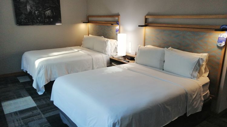 Holiday Inn Express Room