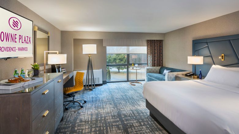 <b>Crowne Plaza Providence-Warwick Room</b>. Images powered by <a href="https://www.leonardoworldwide.com/" title="Leonardo Worldwide" target="_blank">Leonardo</a>.