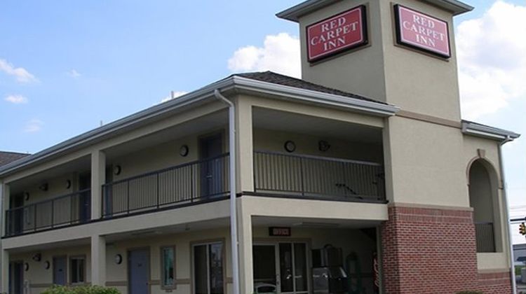 Red Carpet Inn Exterior