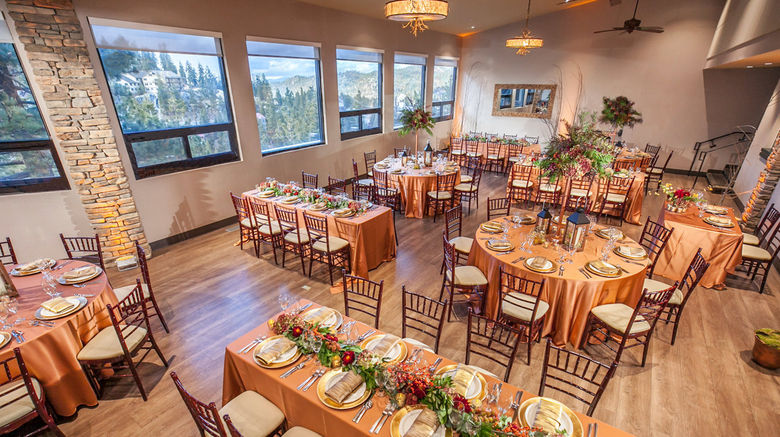 <b>Holiday Inn Club Vacations Tahoe Ridge Restaurant</b>. Images powered by <a href="https://www.leonardoworldwide.com/" title="Leonardo Worldwide" target="_blank">Leonardo</a>.