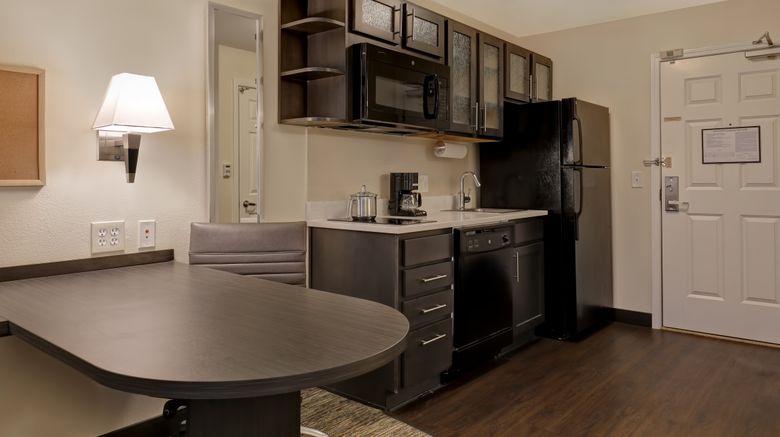 <b>Candlewood Suites Indianapolis South Suite</b>. Images powered by <a href="https://www.leonardoworldwide.com/" title="Leonardo Worldwide" target="_blank">Leonardo</a>.