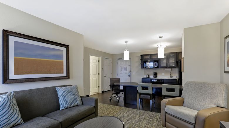 <b>Candlewood Suites Indianapolis South Suite</b>. Images powered by <a href="https://www.leonardoworldwide.com/" title="Leonardo Worldwide" target="_blank">Leonardo</a>.