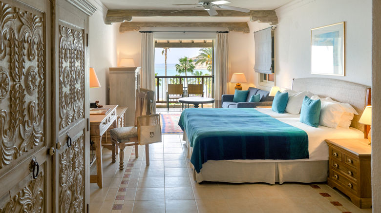 <b>Columbia Beach Resort, an SLH Hotel Suite</b>. Images powered by <a href="https://www.leonardoworldwide.com/" title="Leonardo Worldwide" target="_blank">Leonardo</a>.