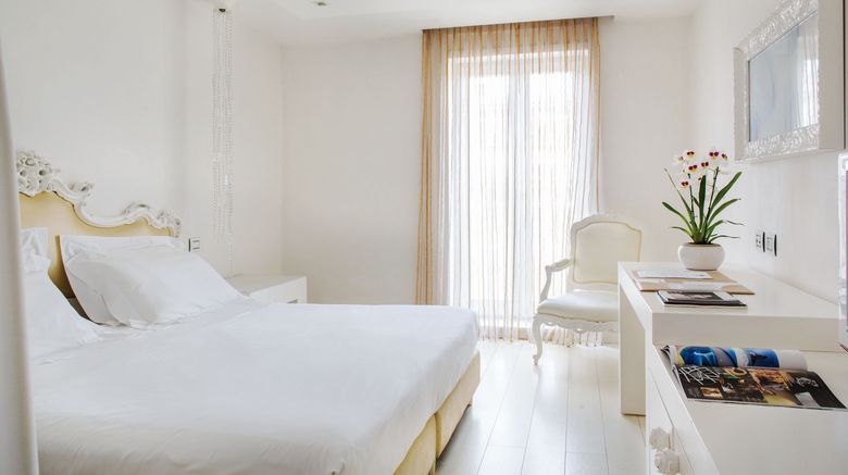 <b>Boscolo Nice Room</b>. Images powered by <a href="https://www.leonardoworldwide.com/" title="Leonardo Worldwide" target="_blank">Leonardo</a>.