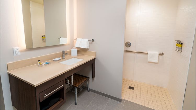 Staybridge Suites Washington DC E-Largo Room