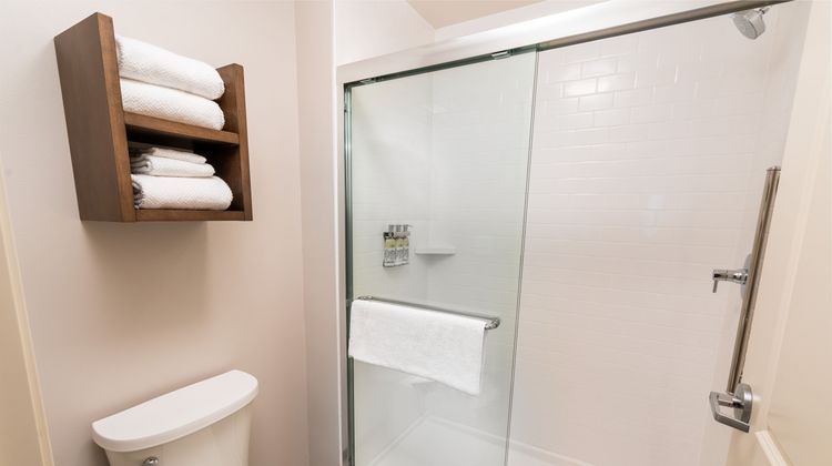 Staybridge Suites Washington DC E-Largo Room