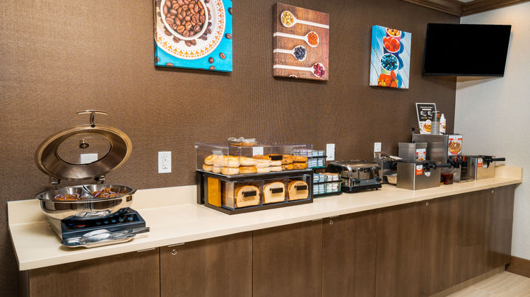 Staybridge Suites Washington DC E-Largo Restaurant