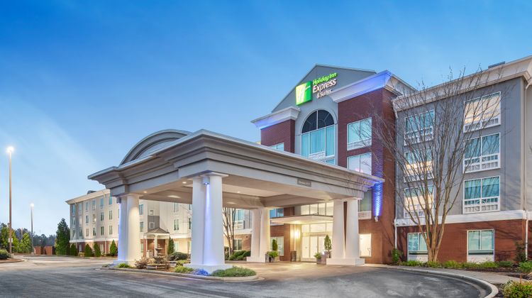 Holiday Inn Express & Suites Greenville Exterior