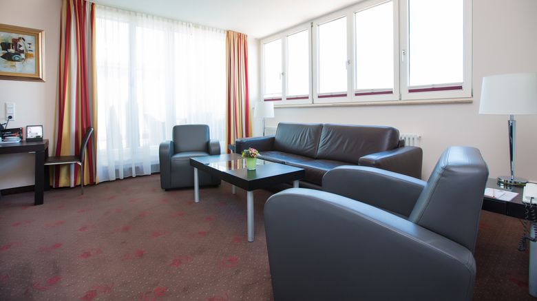 <b>Hotel Koenig Ludwig II Suite</b>. Images powered by <a href="https://www.leonardoworldwide.com/" title="Leonardo Worldwide" target="_blank">Leonardo</a>.