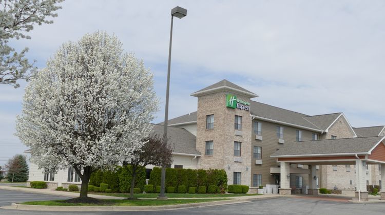 Holiday Inn Express Exterior