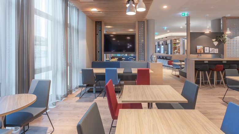 <b>Holiday Inn Express Erlangen Restaurant</b>. Images powered by <a href="https://www.leonardoworldwide.com/" title="Leonardo Worldwide" target="_blank">Leonardo</a>.