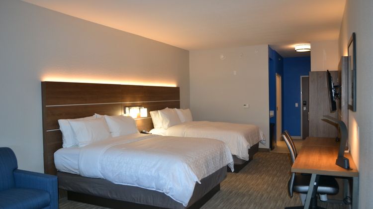 Holiday Inn Express University Central Room