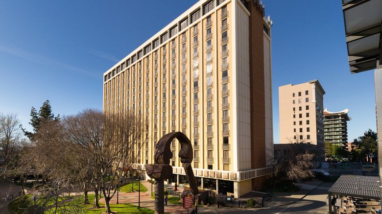 <b>Holiday Inn Sacramento Downtown - Arena Exterior</b>. Images powered by <a href="https://www.leonardoworldwide.com/" title="Leonardo Worldwide" target="_blank">Leonardo</a>.
