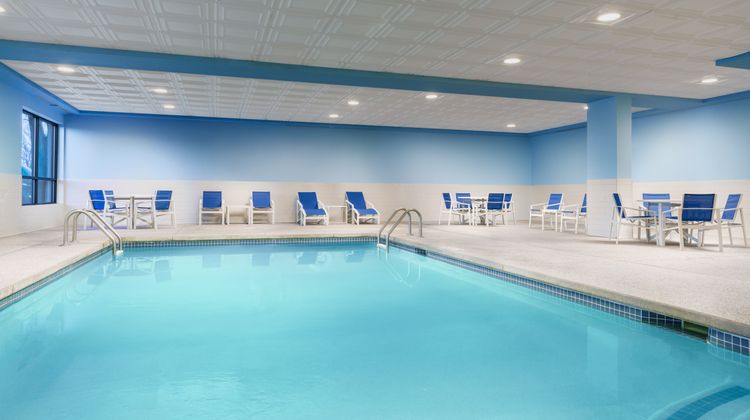 Garner Hotel Brockton - Boston Pool