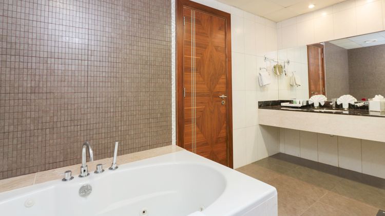 City Premiere Marina Hotel Apt Room