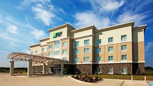 Holiday Inn Express & Suites Bossier cit