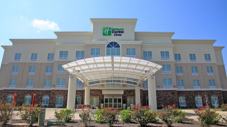 Holiday Inn Express & Suites Bossier cit Exterior