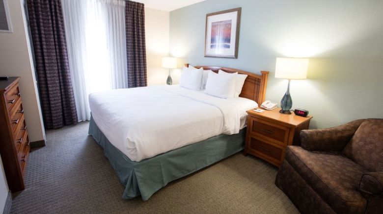 <b>Staybridge Suites Houston West Energy Room</b>. Images powered by <a href="https://www.leonardoworldwide.com/" title="Leonardo Worldwide" target="_blank">Leonardo</a>.