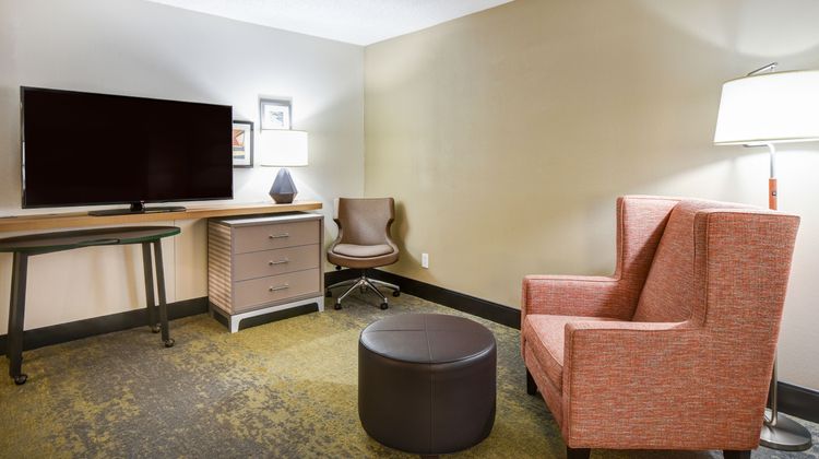 Holiday Inn Allentown I-78 & Rte 222 Room