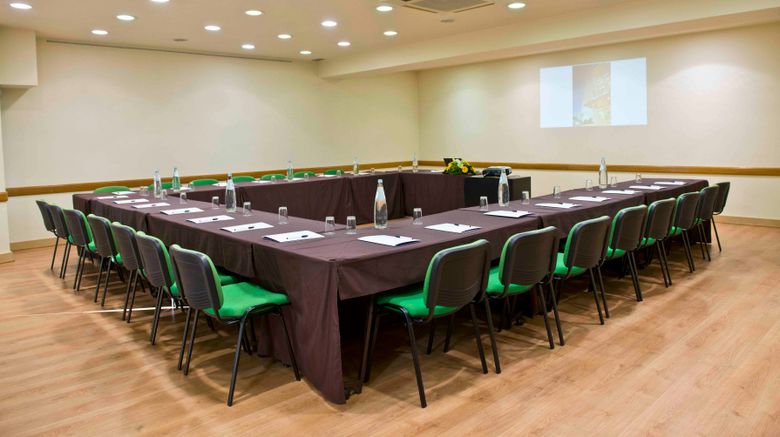 <b>Hoteis Eurosol Leiria and Jardim Meeting</b>. Images powered by <a href="https://www.leonardoworldwide.com/" title="Leonardo Worldwide" target="_blank">Leonardo</a>.