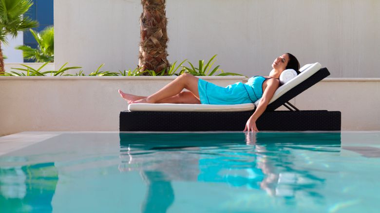 <b>Staybridge Suites Abu Dhabi Yas Island Pool</b>. Images powered by <a href="https://www.leonardoworldwide.com/" title="Leonardo Worldwide" target="_blank">Leonardo</a>.