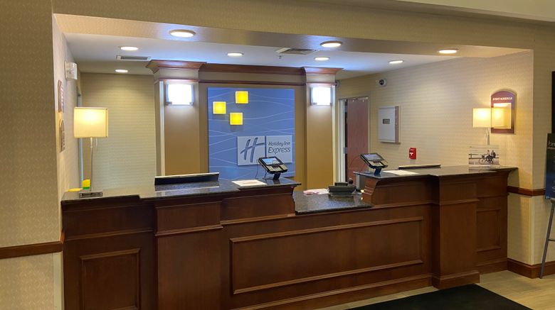 <b>Holiday Inn Express Hotel & Suites Lobby</b>. Images powered by <a href="https://www.leonardoworldwide.com/" title="Leonardo Worldwide" target="_blank">Leonardo</a>.