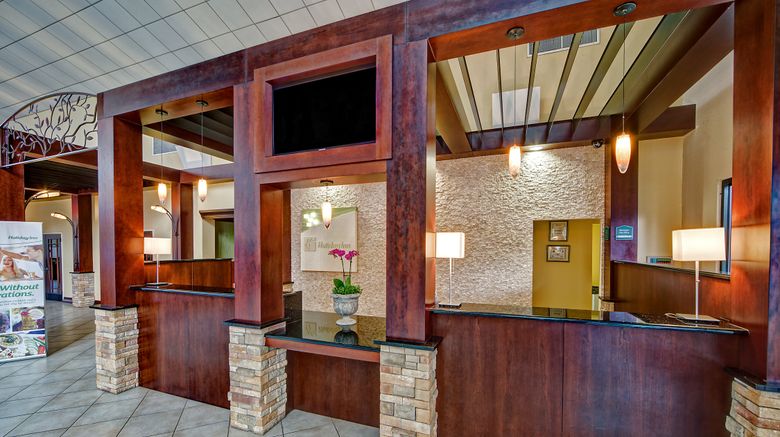 <b>Holiday Inn Asheville-Biltmore West Lobby</b>. Images powered by <a href="https://www.leonardoworldwide.com/" title="Leonardo Worldwide" target="_blank">Leonardo</a>.