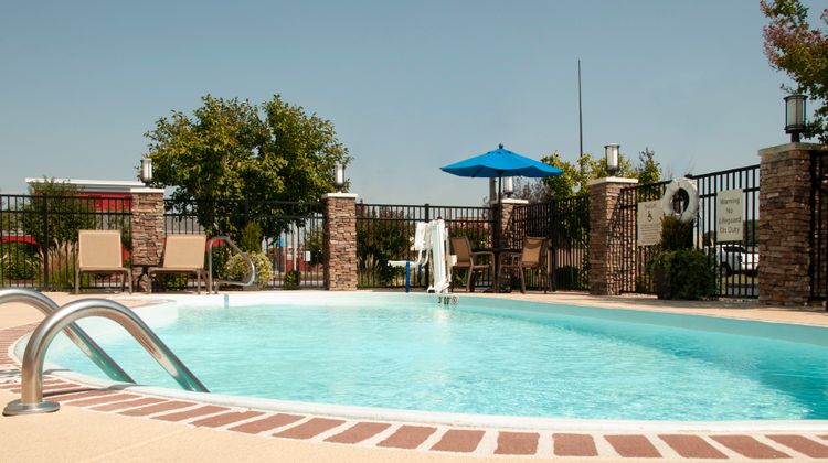 Holiday Inn Express Bowling Green Pool