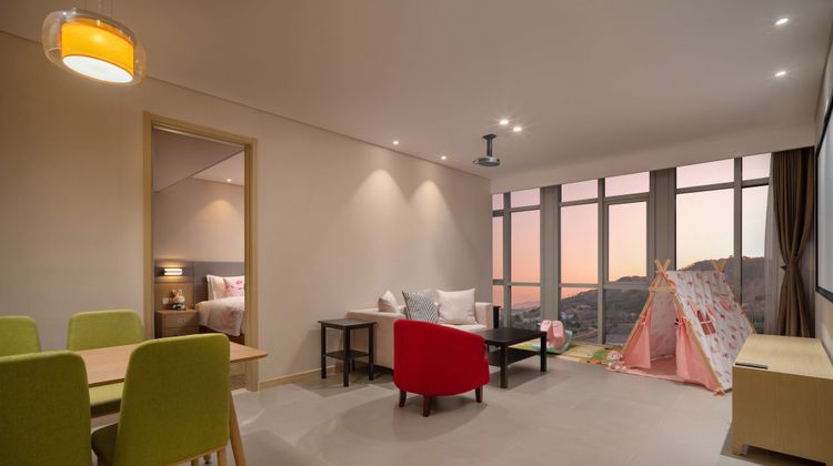 Holiday Inn Express Innovation Park Suite