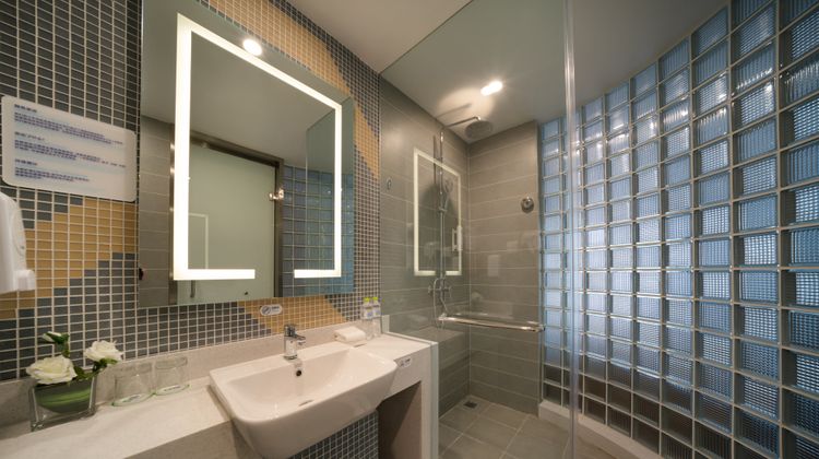 Holiday Inn Express Innovation Park Room