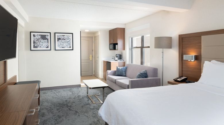 <b>Holiday Inn Express & Suites Suite</b>. Images powered by <a href="https://www.leonardoworldwide.com/" title="Leonardo Worldwide" target="_blank">Leonardo</a>.