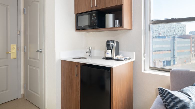 <b>Holiday Inn Express & Suites Suite</b>. Images powered by <a href="https://www.leonardoworldwide.com/" title="Leonardo Worldwide" target="_blank">Leonardo</a>.