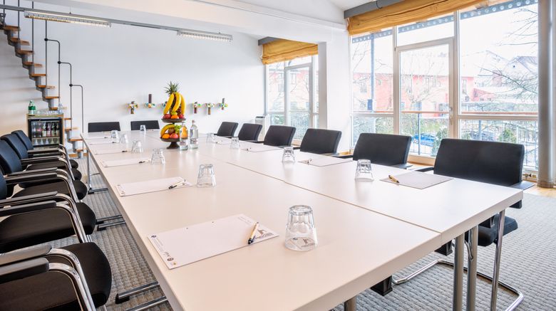 <b>Romantik Hotel Hirschen Meeting</b>. Images powered by <a href="https://www.leonardoworldwide.com/" title="Leonardo Worldwide" target="_blank">Leonardo</a>.