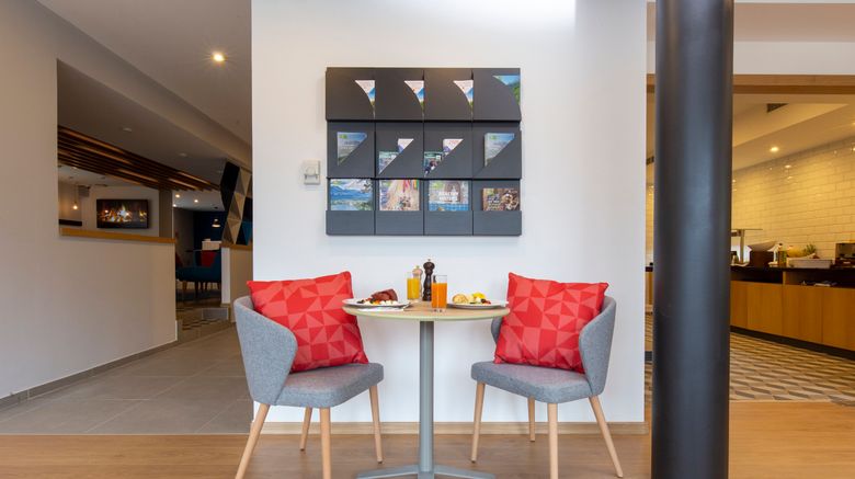 <b>Holiday Inn Express Ljubljana Restaurant</b>. Images powered by <a href="https://www.leonardoworldwide.com/" title="Leonardo Worldwide" target="_blank">Leonardo</a>.