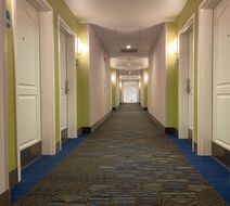 Holiday Inn Express Hotel & Suites Lobby