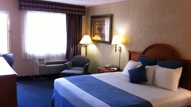 <b>Downtowner Inn & Suites Monroe Room</b>. Images powered by <a href="https://www.leonardoworldwide.com/" title="Leonardo Worldwide" target="_blank">Leonardo</a>.
