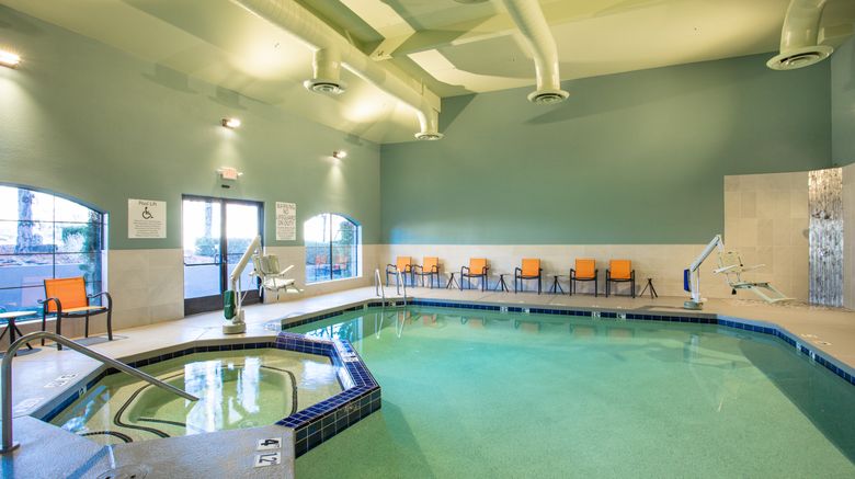 <b>Holiday Inn Express Pool</b>. Images powered by <a href="https://www.leonardoworldwide.com/" title="Leonardo Worldwide" target="_blank">Leonardo</a>.