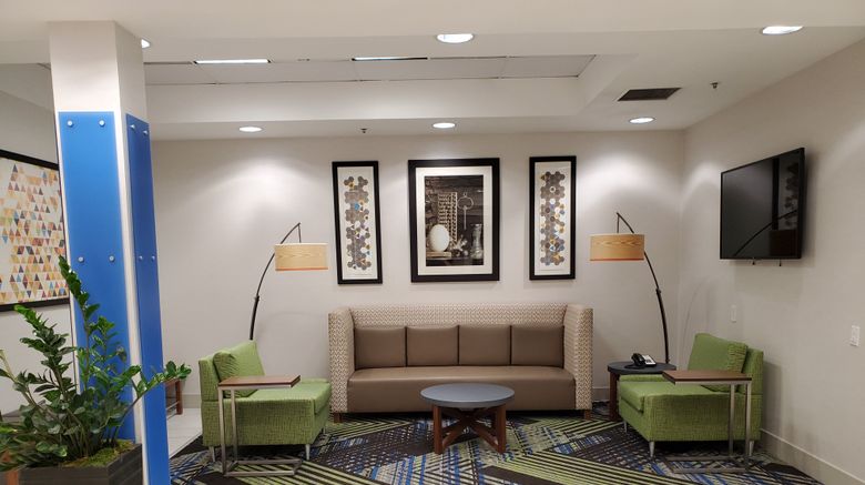 <b>Holiday Inn Express Hotel & Sts Lynnwood Lobby</b>. Images powered by <a href="https://www.leonardoworldwide.com/" title="Leonardo Worldwide" target="_blank">Leonardo</a>.