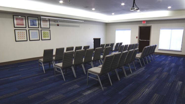 Holiday Inn Express & Suites Meeting