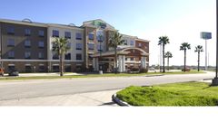 Holiday Inn Express & Suites